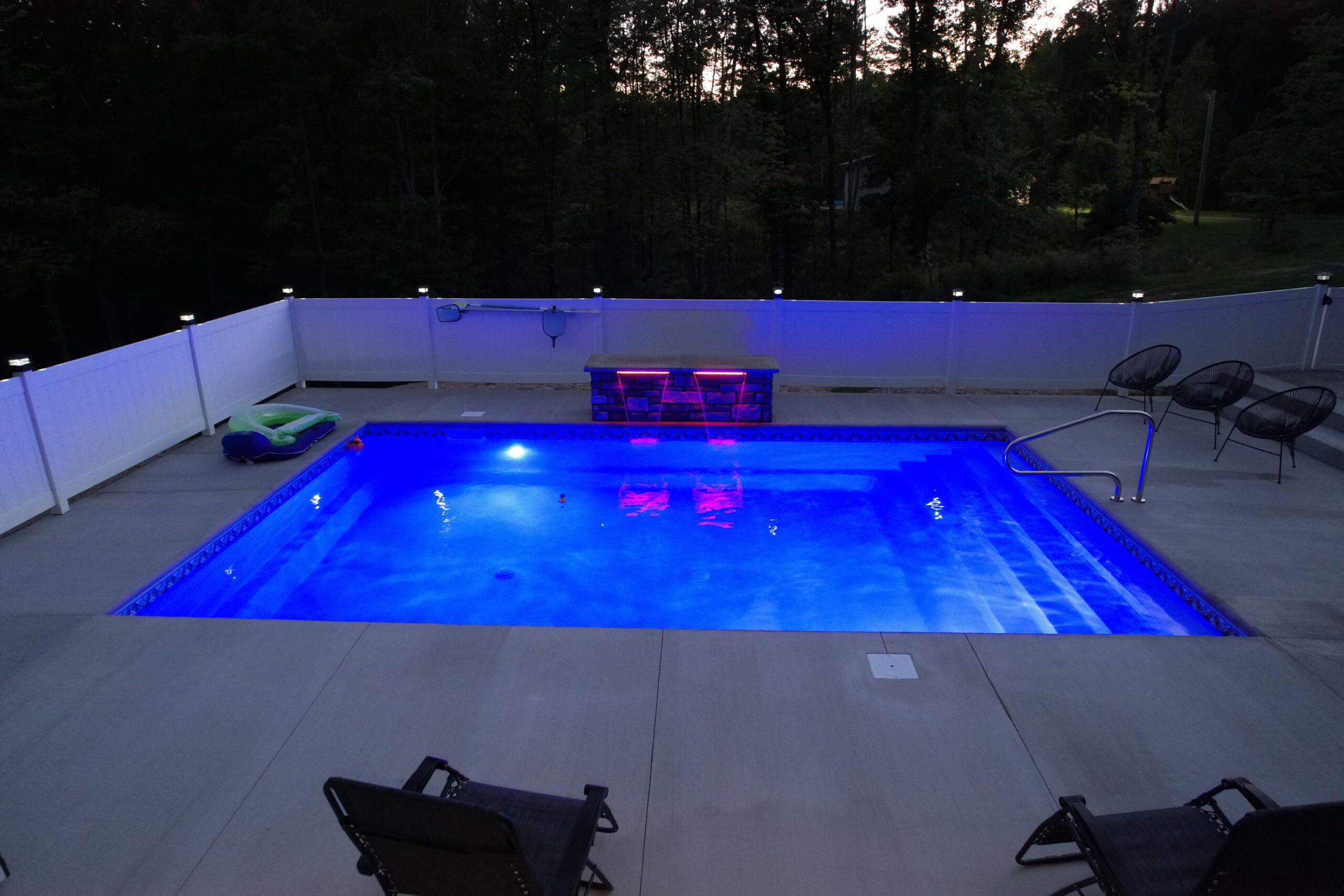 Read more about the article Pool Add-on: Light Up Water Features